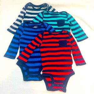 Carter’s simple joys long sleeve waffle knit onesies 4 Pack SIZE 0-3M preloved💕